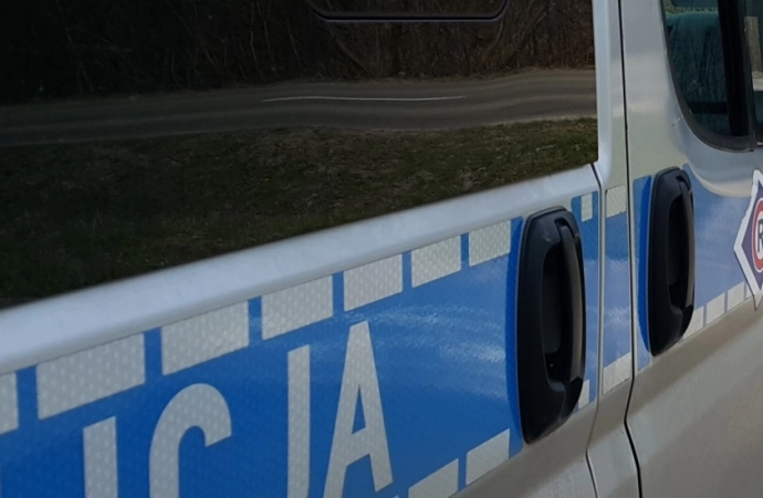 {Policjanci w całej Polsce – także na Warmii i Mazurach – zainaugurowali akcję „Patrz i słuchaj”, skierowaną do pieszych.}